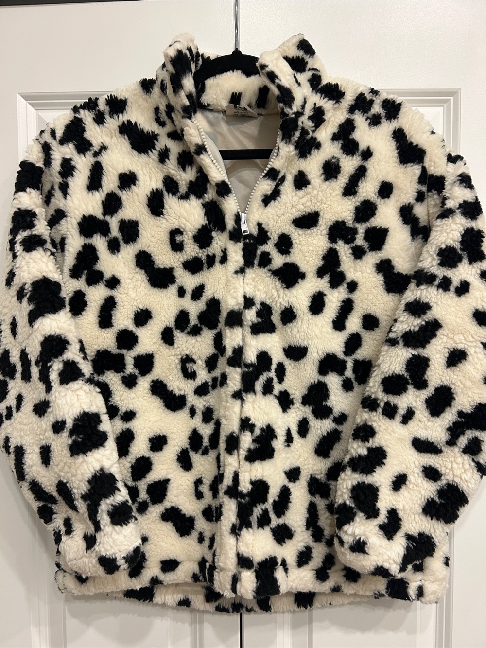 Vintage Black & White Faux-Sherpa Animal Print Zip Jacket